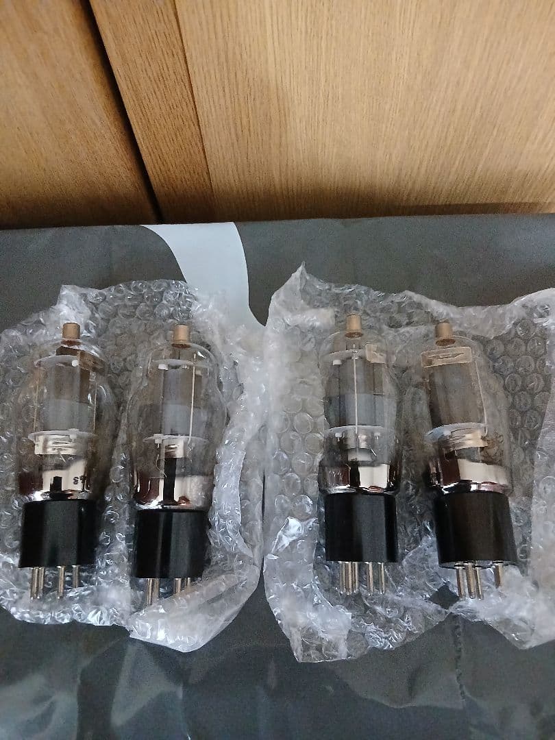 真空管アンプ シルバー 4本真空管搭載