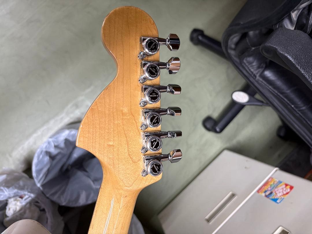 と*ん様 fender japan ST72 VWH ストラトキャスター