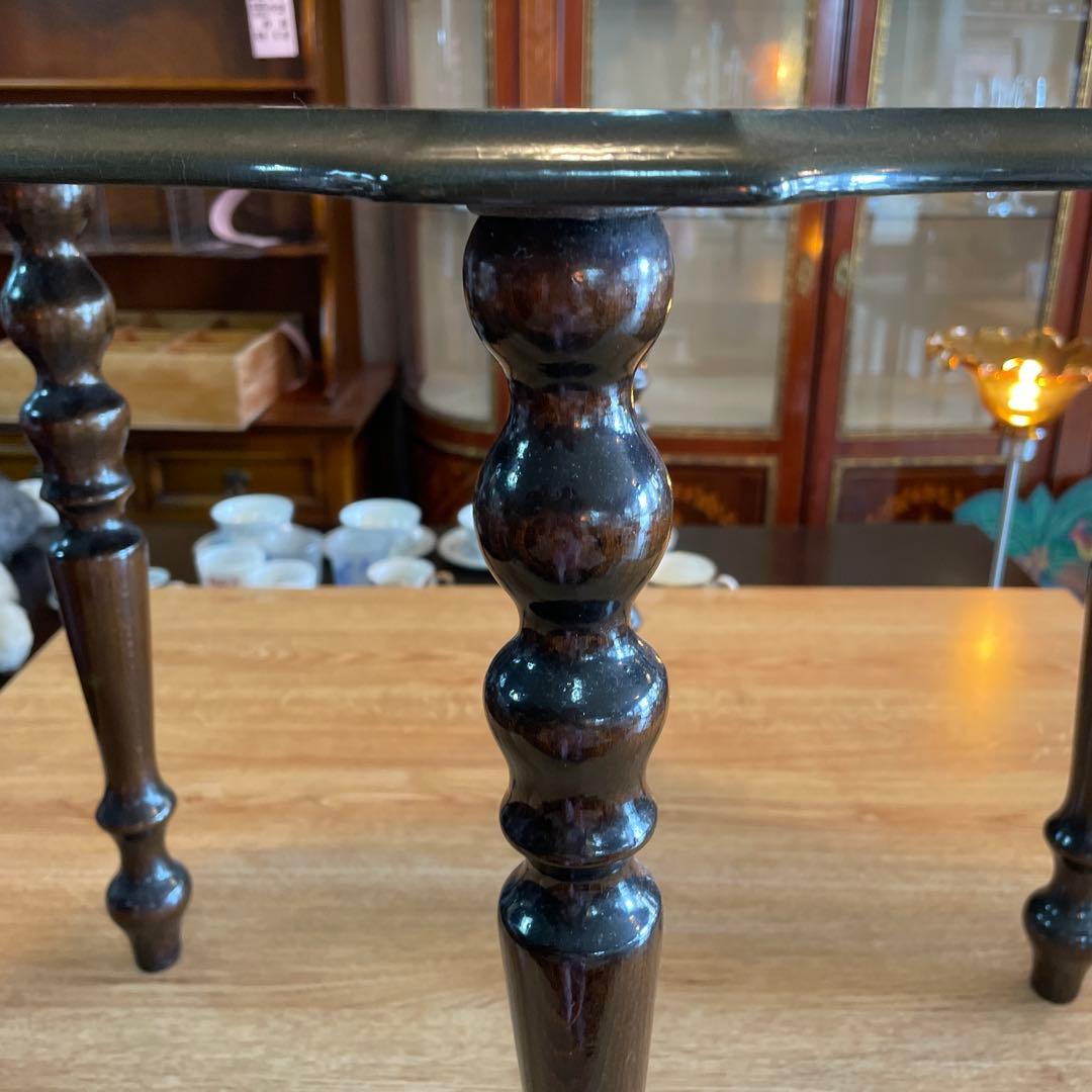 イタリア製アンティーク・象嵌細工のテーブル