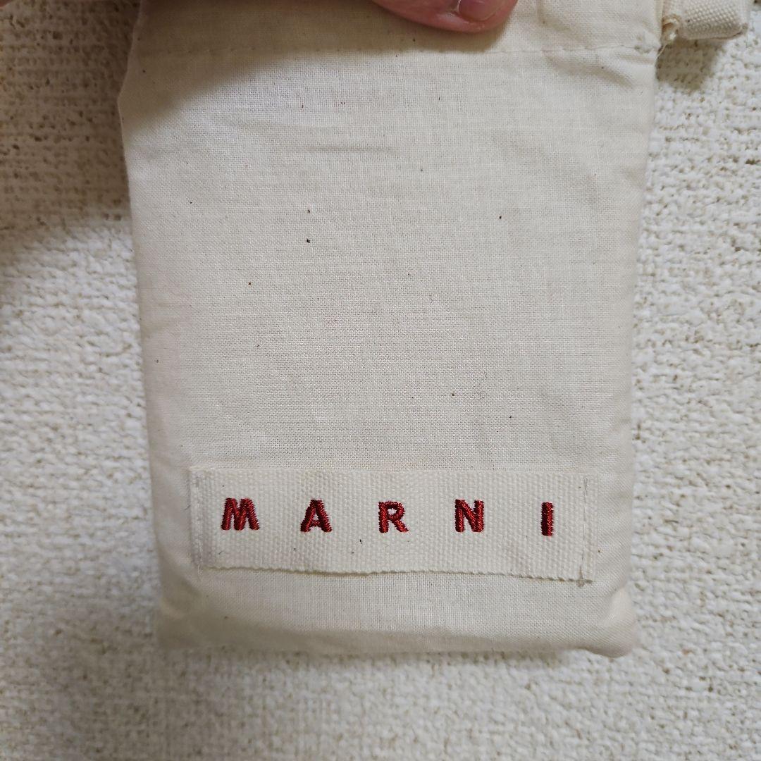 年末限定、売り切りsale‼️マルニ バイカラー2つ折り財布