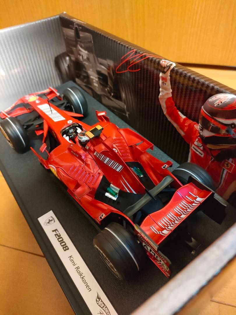 F1　フェラーリF2008 1/18キミ・ライコネン