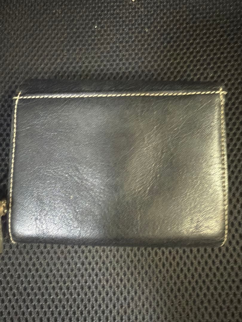 ディズニー　ミッキーマウス　財布　お札おらずに入ります