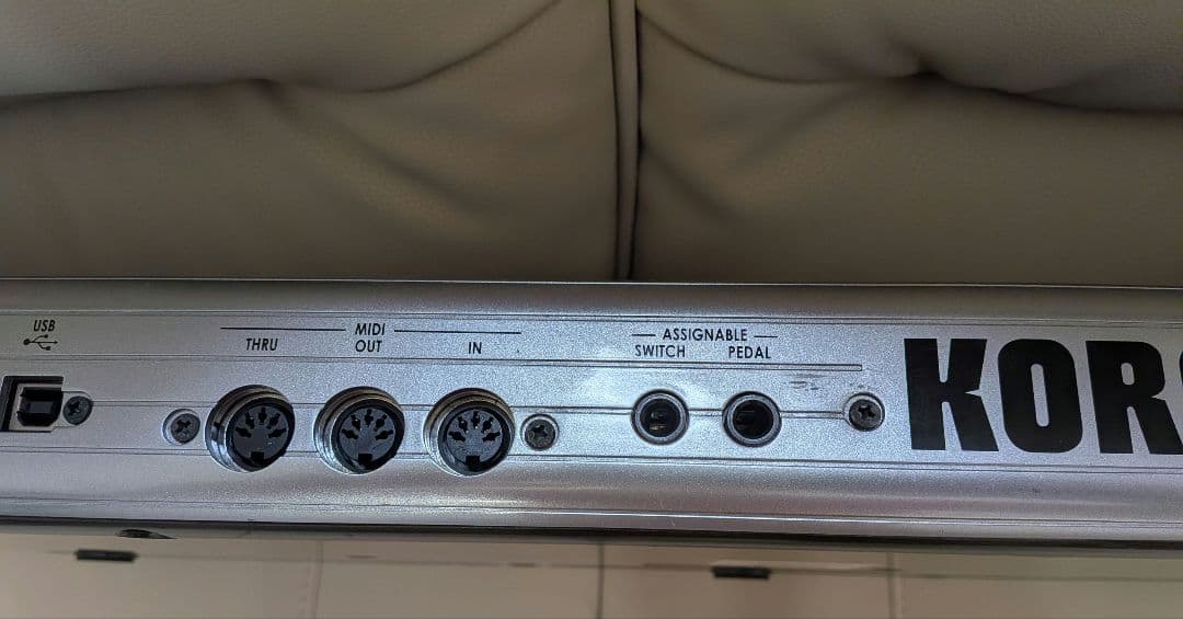 【希少】【現在製造中止】KORG R3 シンセサイザー キーボード