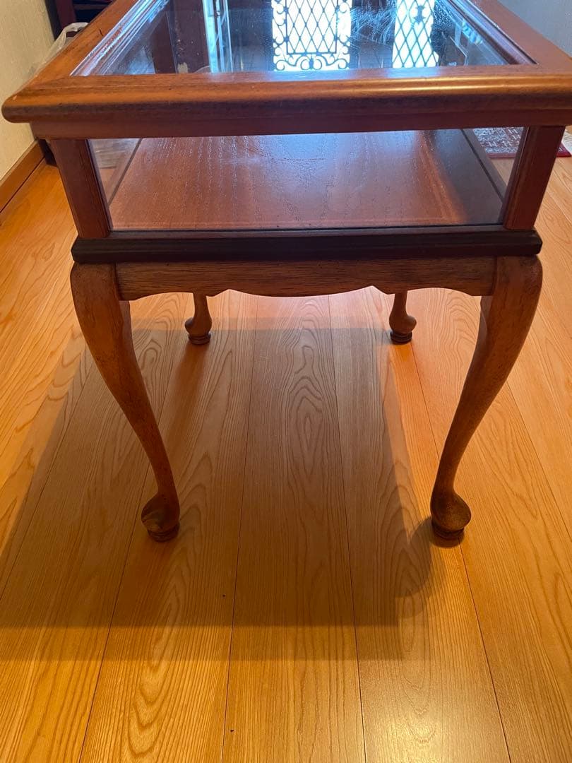 アンティークコレクションテーブル　猫足