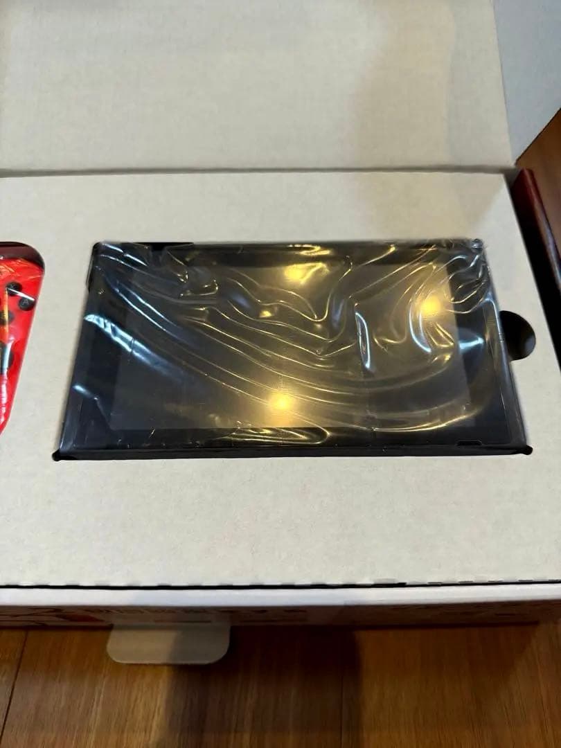 Nintendo Switch 本体 Joy-Con ネオンブルー/ネオンレッド