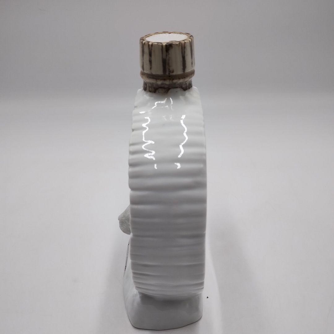 三楽オーシャン　ウイスキー　うさぎ　干支ボトル