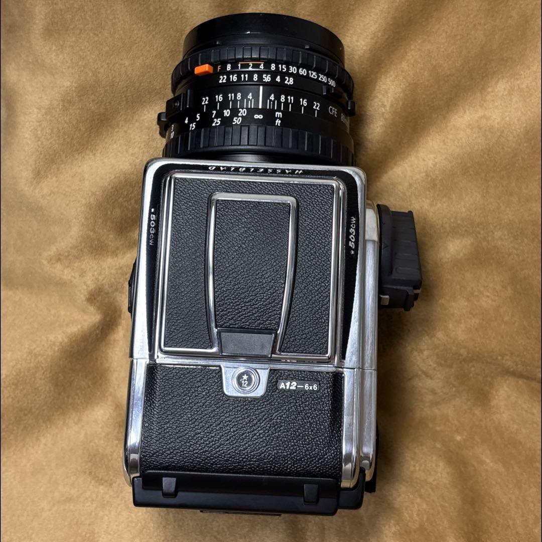 Hasselblad 503CW + CFE 80mm F2.8 中判カメラ