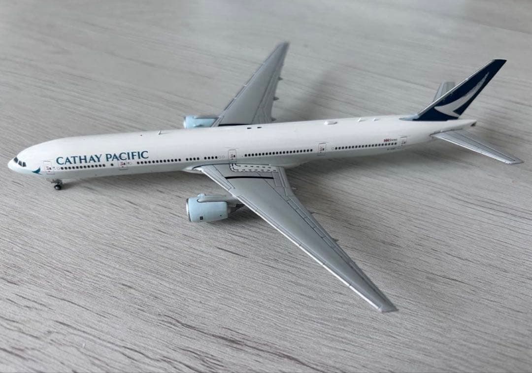 【最終値下げ】JCwings製　キャセイパシフィックB777-300 1/400