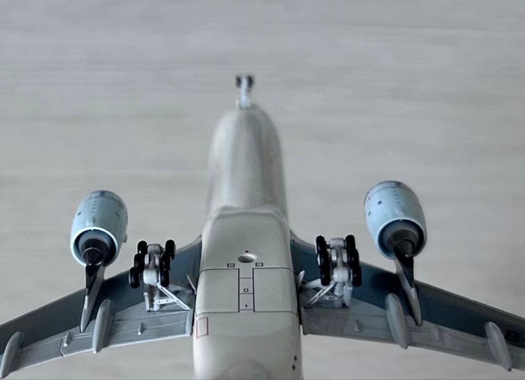 【最終値下げ】JCwings製　キャセイパシフィックB777-300 1/400