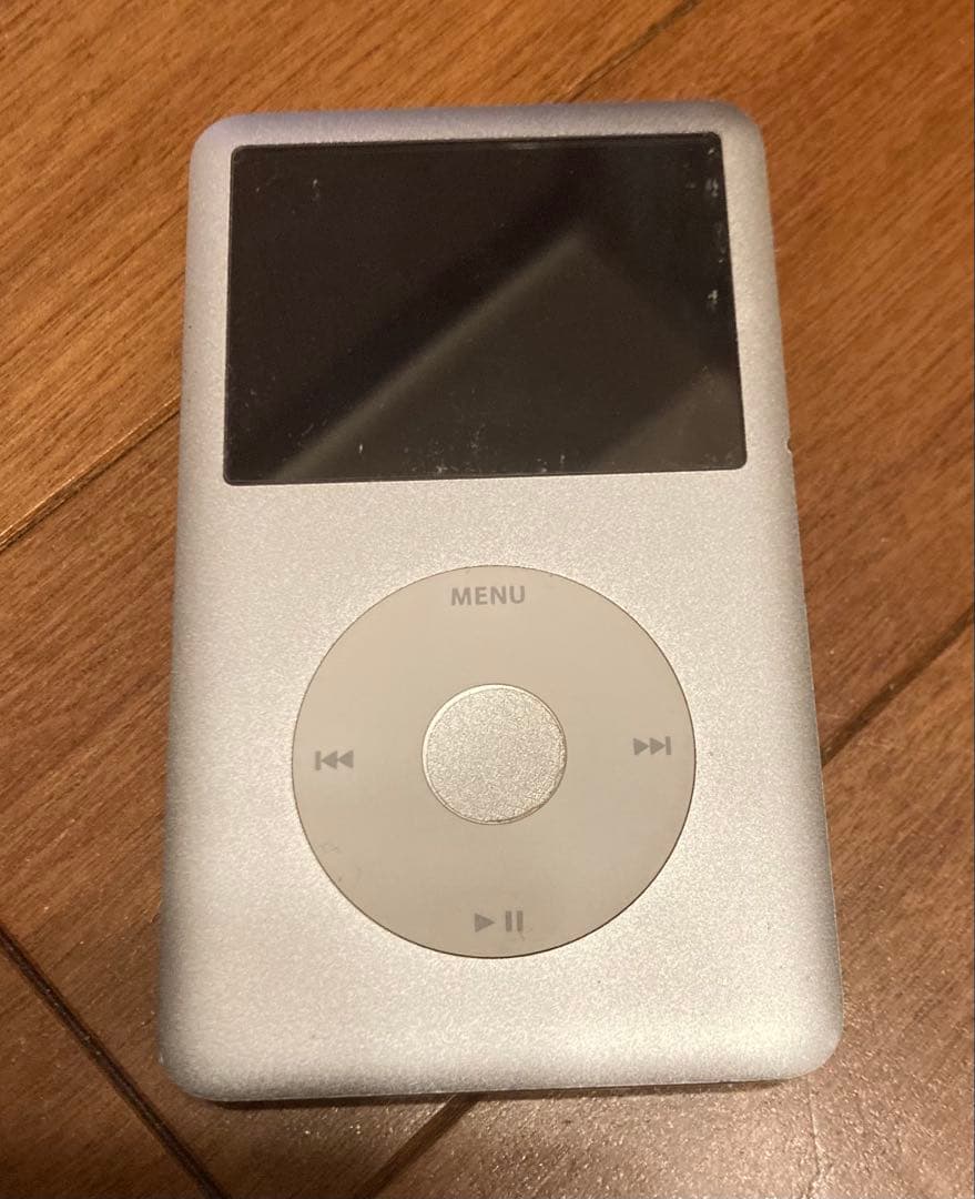 Apple iPod Classic 160GB USBケーブル、ケース付