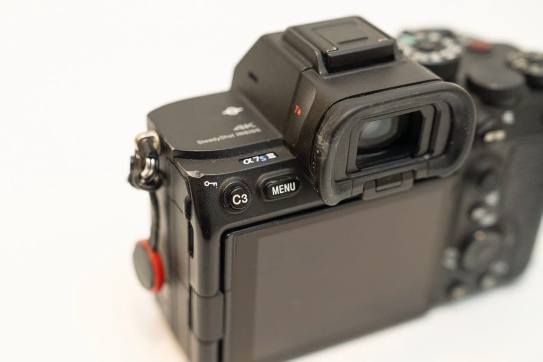 SONY α7SIII ミラーレス一眼カメラ 本体【おまけ付】