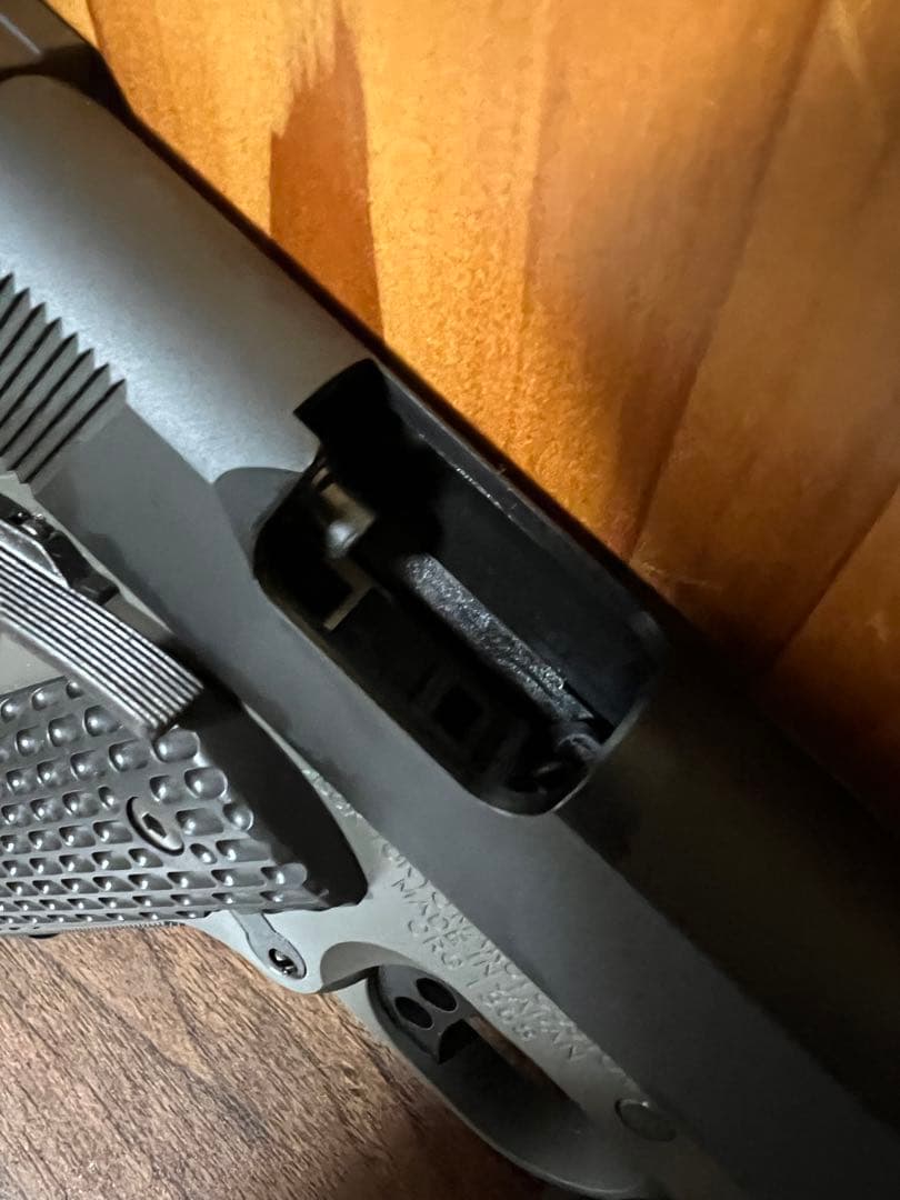 東京マルイ ナイトウォーリア コンバットカスタム 18歳以上ガスブロガン