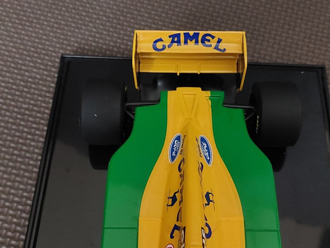 1/18 #5 Benetton B193 M.シューマッハー CAMELロゴ
