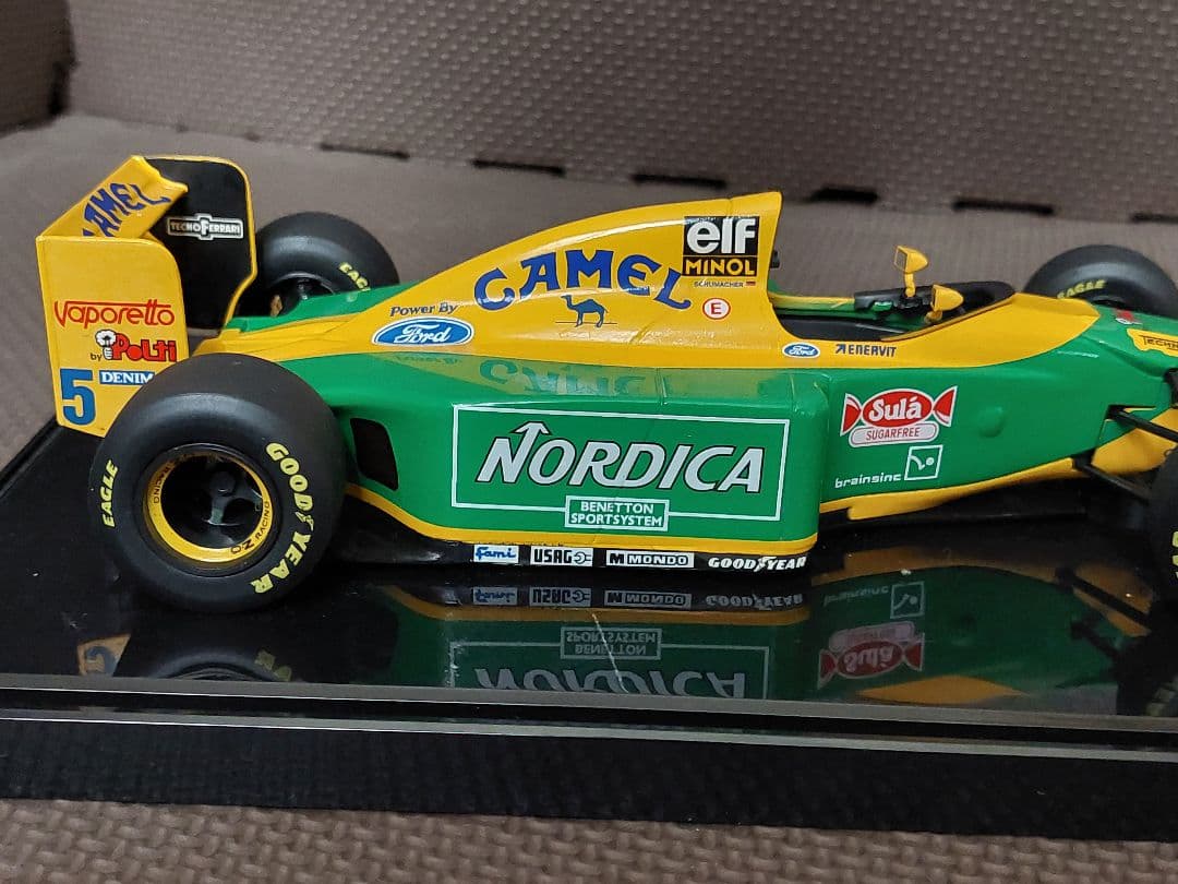1/18 #5 Benetton B193 M.シューマッハー CAMELロゴ