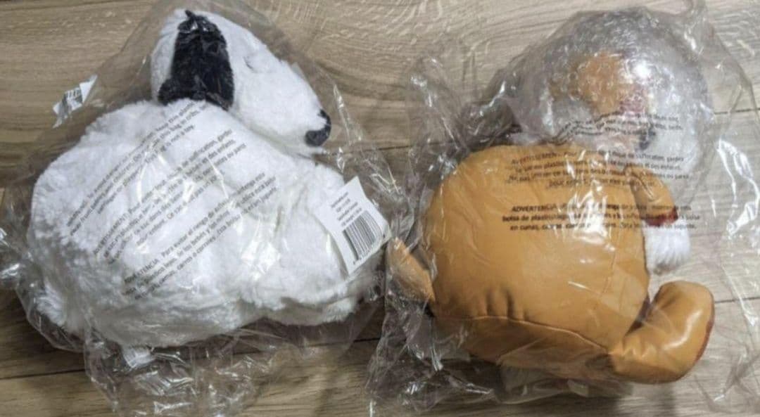 スクイッシャブル　Squishable　スヌーピー