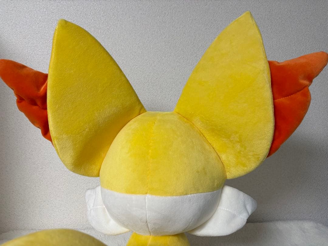 【タグ付き】ポケモンセンター限定　フォッコ　等身大　ぬいぐるみ