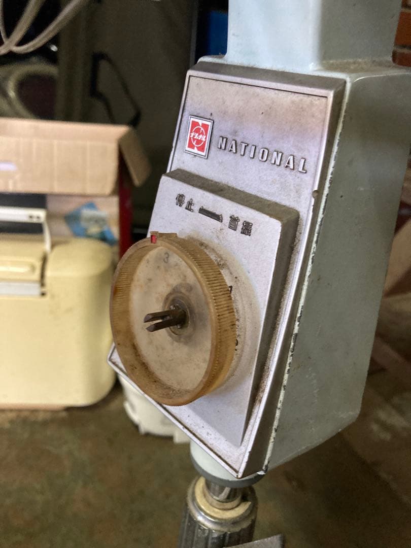 王冠付きナショナルf-30vrレトロ扇風機 ジャンク