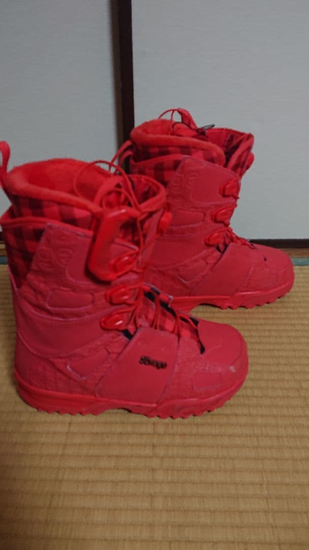 SALOMON サベージ 25,5 レッド 二回ほど使っています。長期保管品