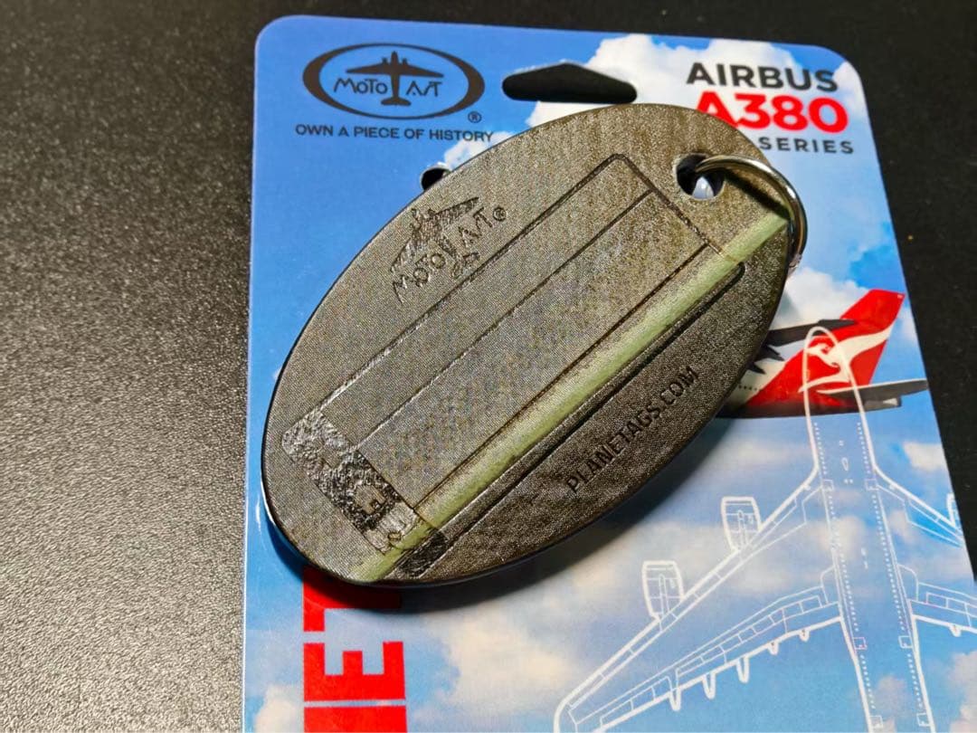 Qantas Planetags A380-842 分厚い