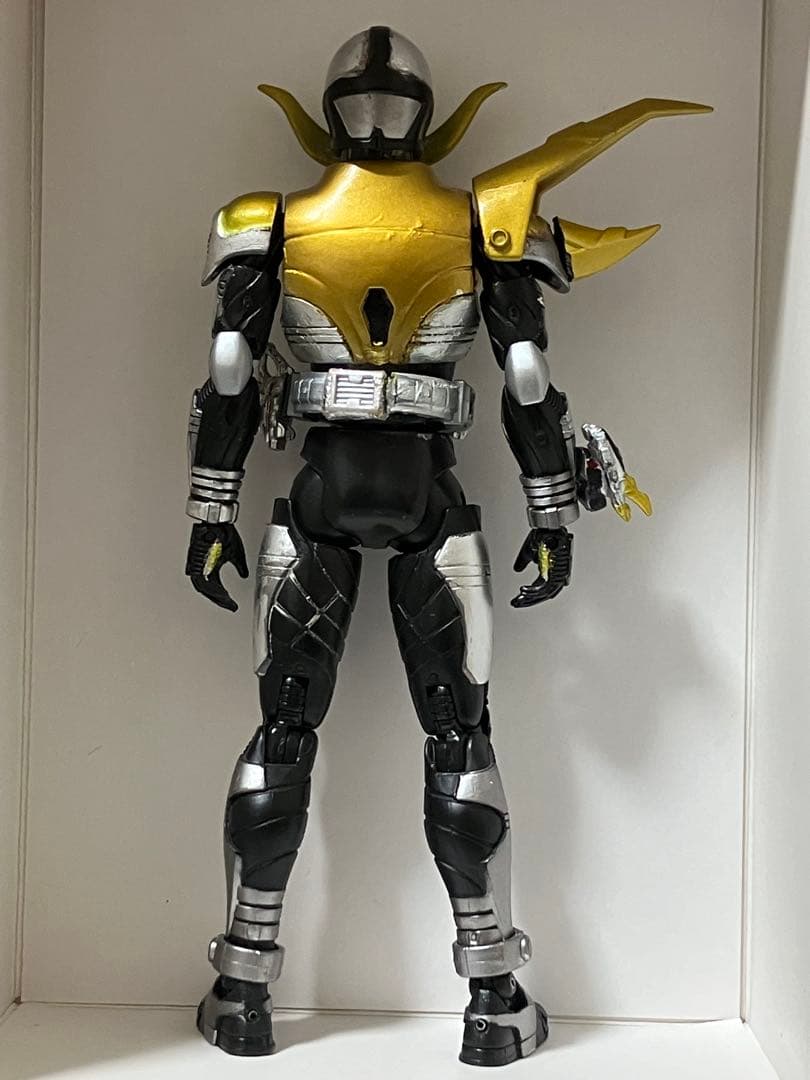 S.H.Figuarts 真骨彫 仮面ライダーコーカサス