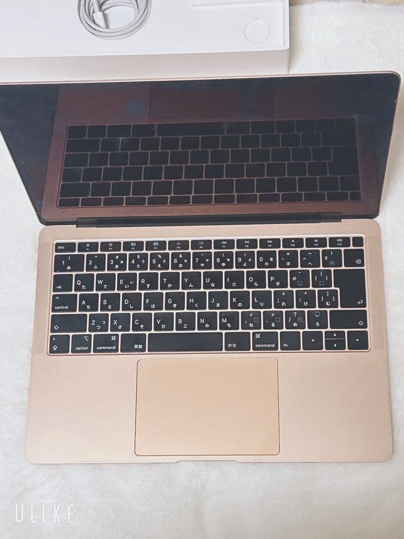 【箱付き美品】MacBook Air 13-inch【充電器つき】