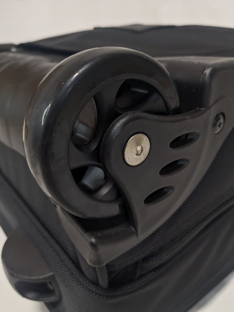 美品 Pathfinder キャリーバック ブラック パスファインダー