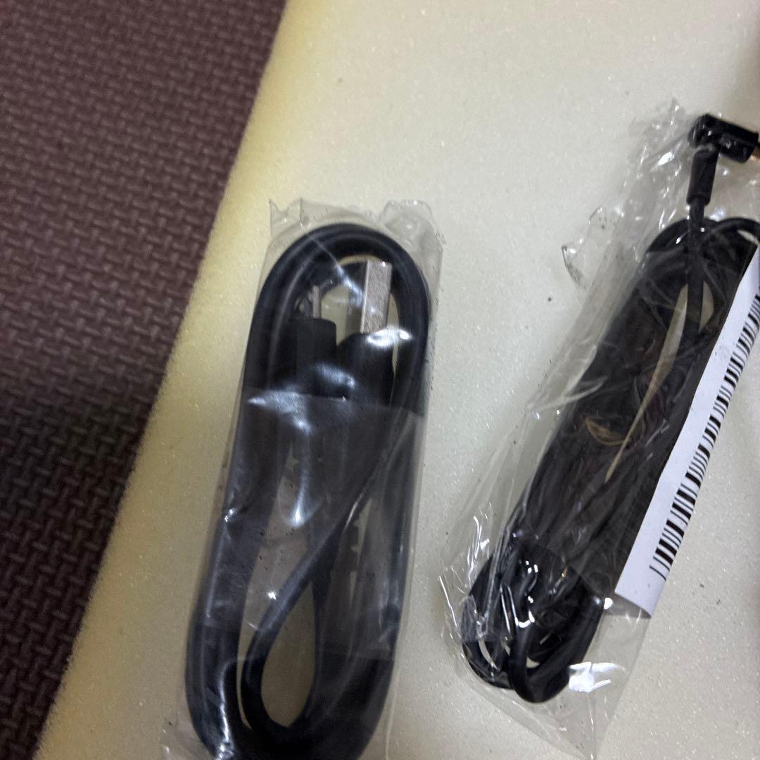 ‼️新品未使用品‼️SENNHEISER MOMENTUM On-Ear Ivory