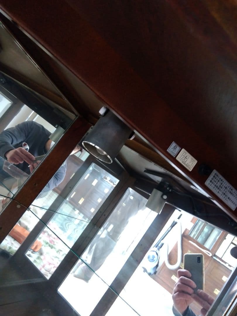 p*o様 karimoku カリモク キュリオケース コーナーキャビネット 飾り