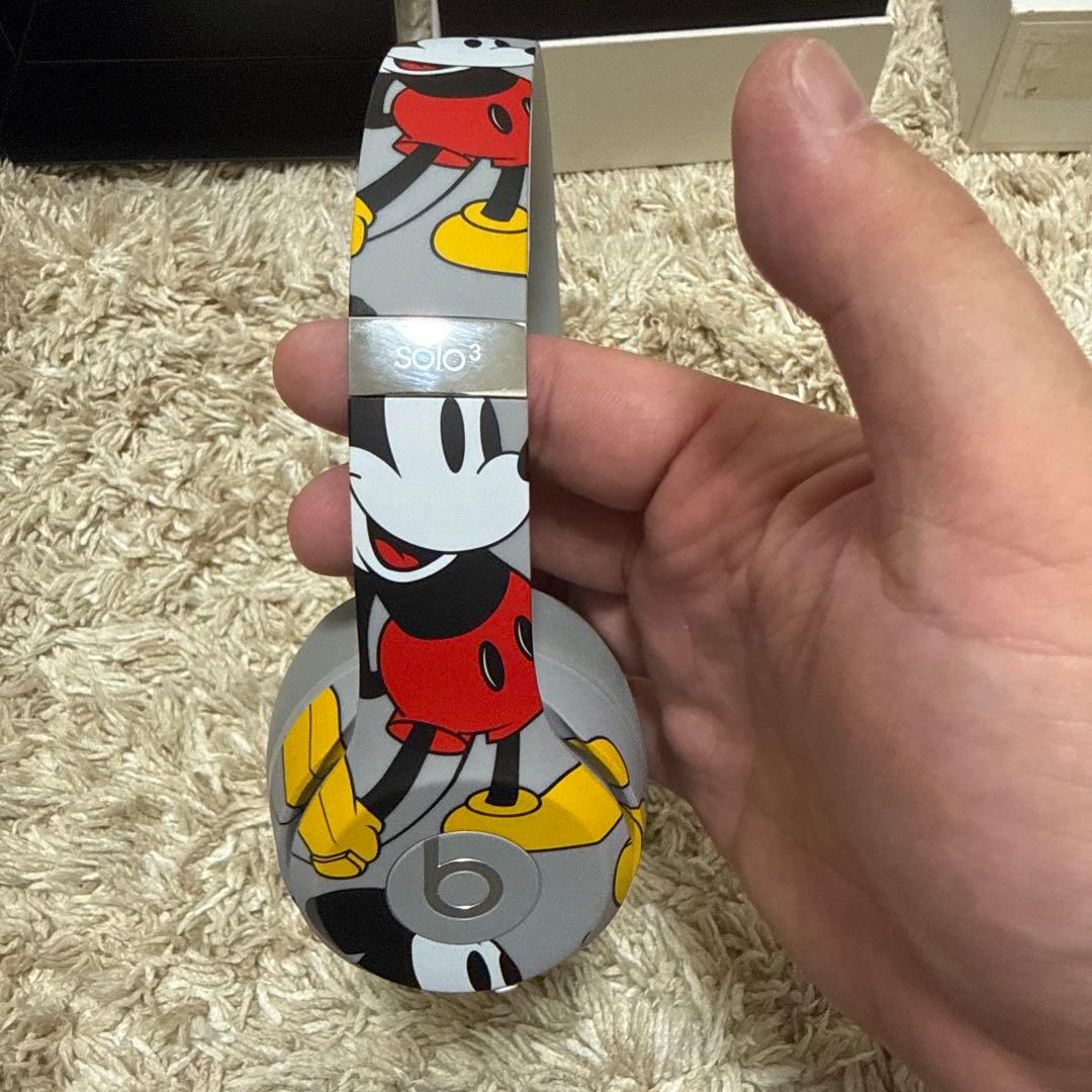 beats solo3 wireless Mickey's 90th 限定　美品