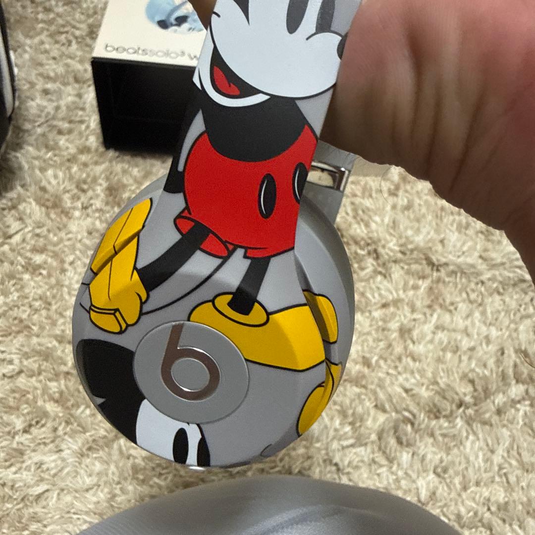 beats solo3 wireless Mickey's 90th 限定　美品
