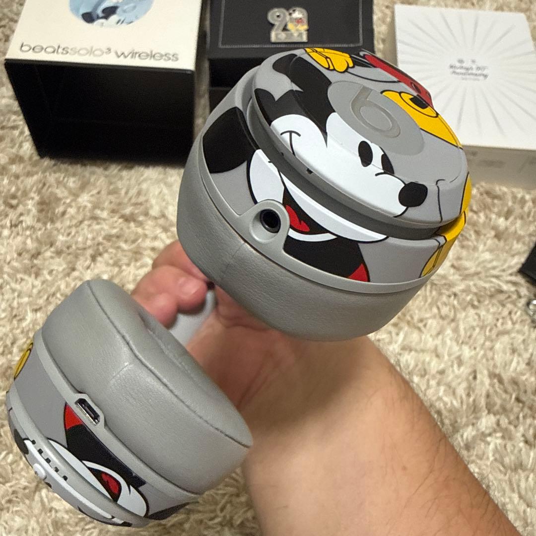 beats solo3 wireless Mickey's 90th 限定　美品