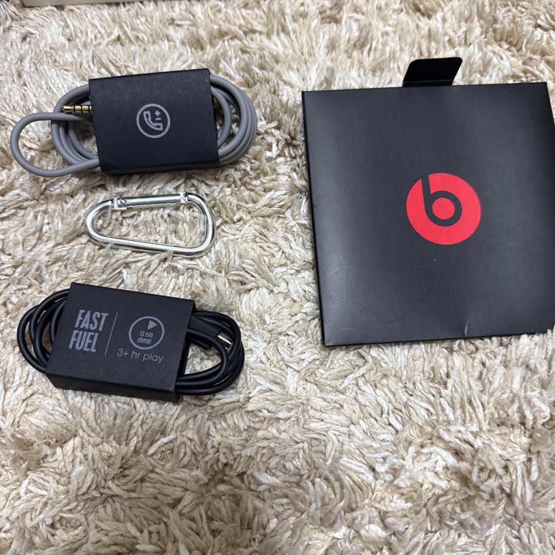 beats solo3 wireless Mickey's 90th 限定　美品