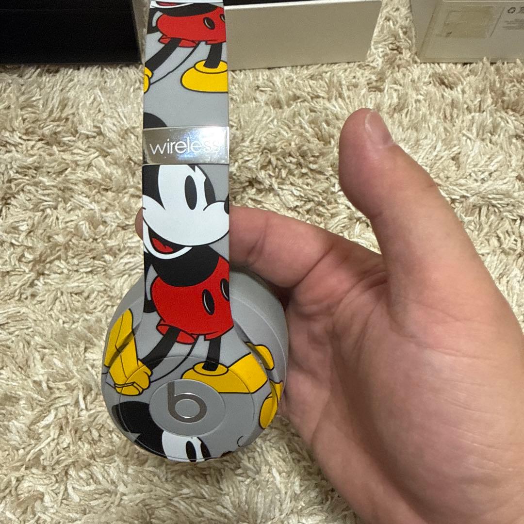 beats solo3 wireless Mickey's 90th 限定　美品
