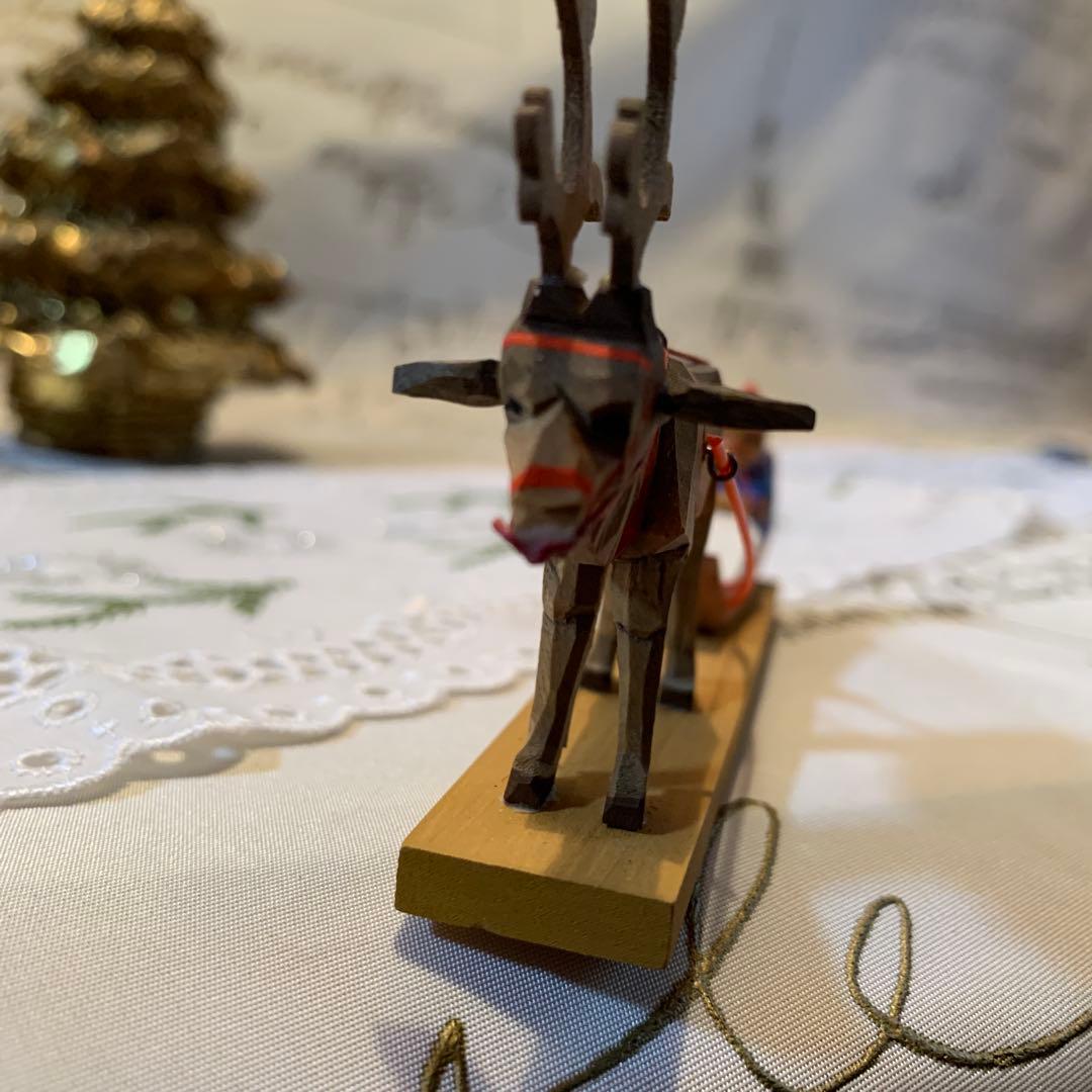 ドイツ製　木製人形　エルツ地方　ヘルビック工房のソリを引く男の子色合いが可愛い！