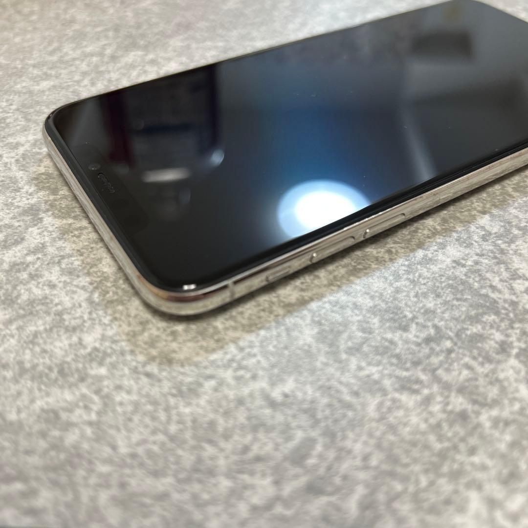 Apple iPhone 11 Pro Max 256GB バッテリー81%