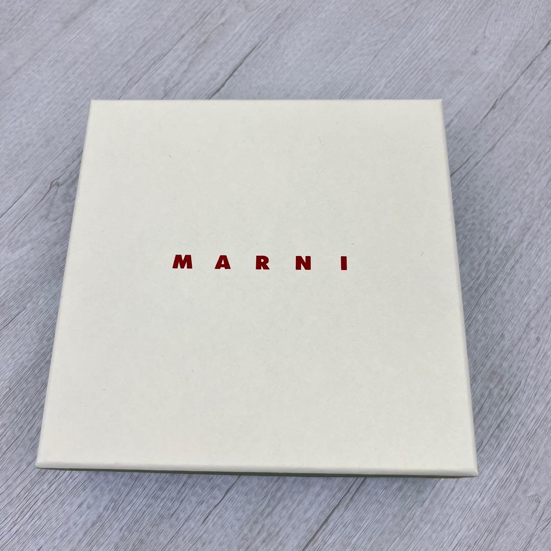 可愛い✨ MARNI マルニ 折り財布 マルチカラー サフィアーノレザー