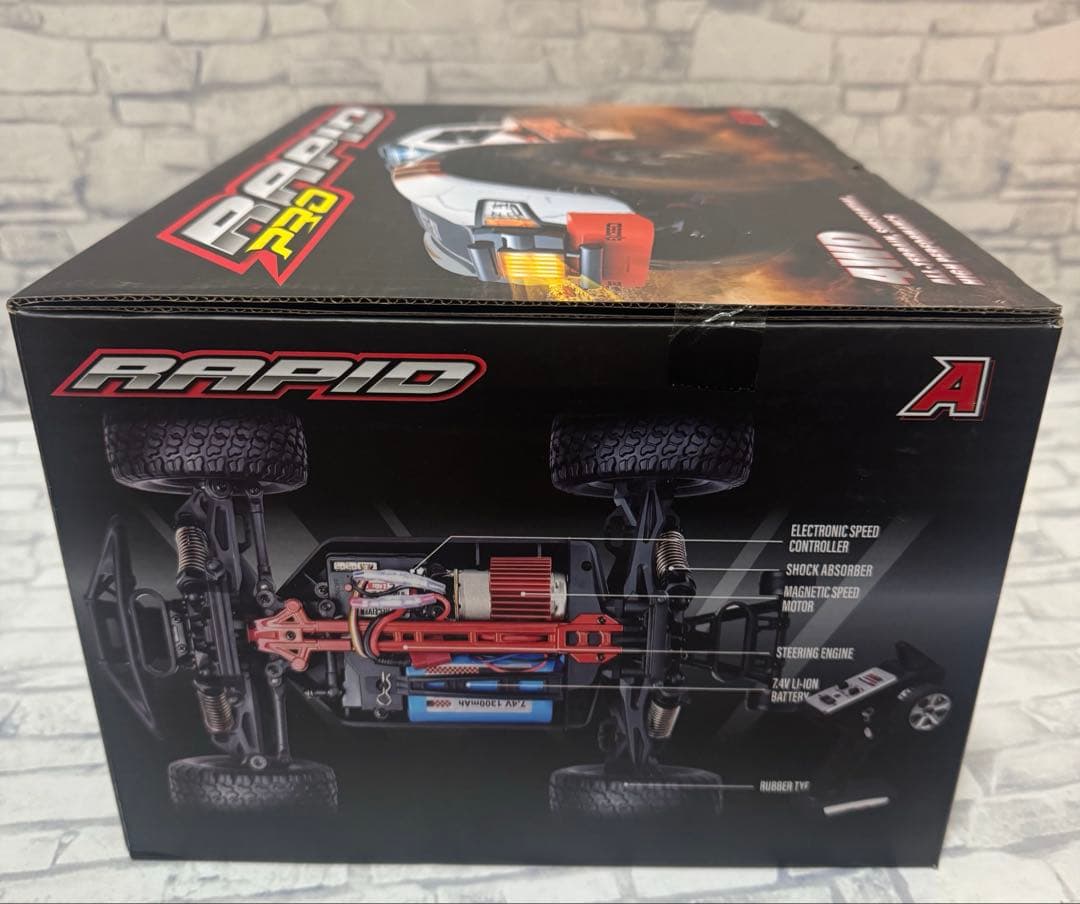 高速 ラジコンカー 40㎞/h ブラシレスモーター プレゼント　赤