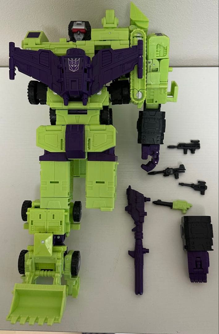 トランスフォーマー　　スタジオシリーズ　デバスター