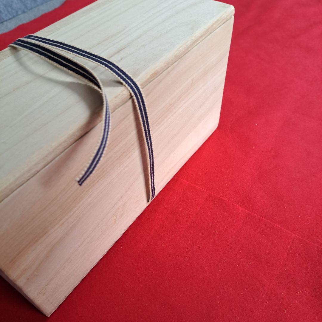 和楽器　小鼓の懐の深い胴