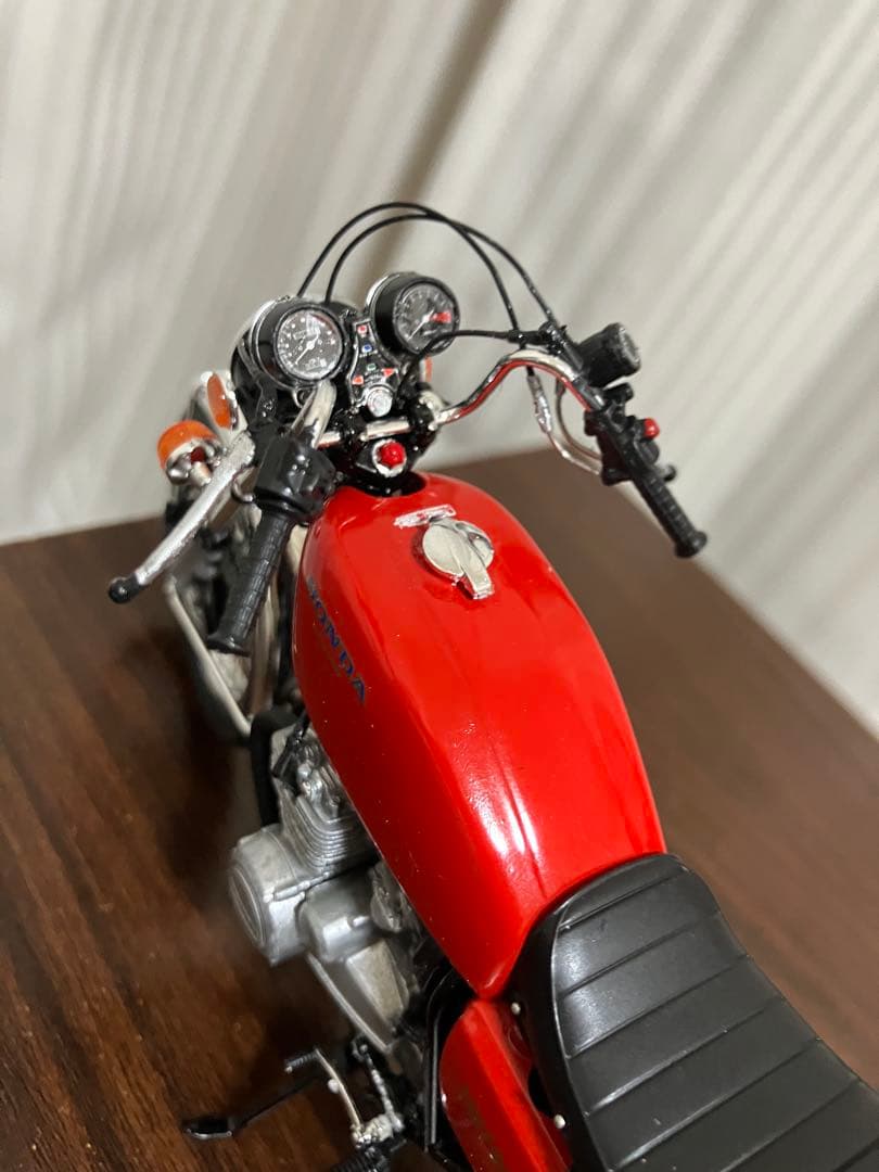 1/12スケールCB400FOURカスタム408ccバージョン レッド
