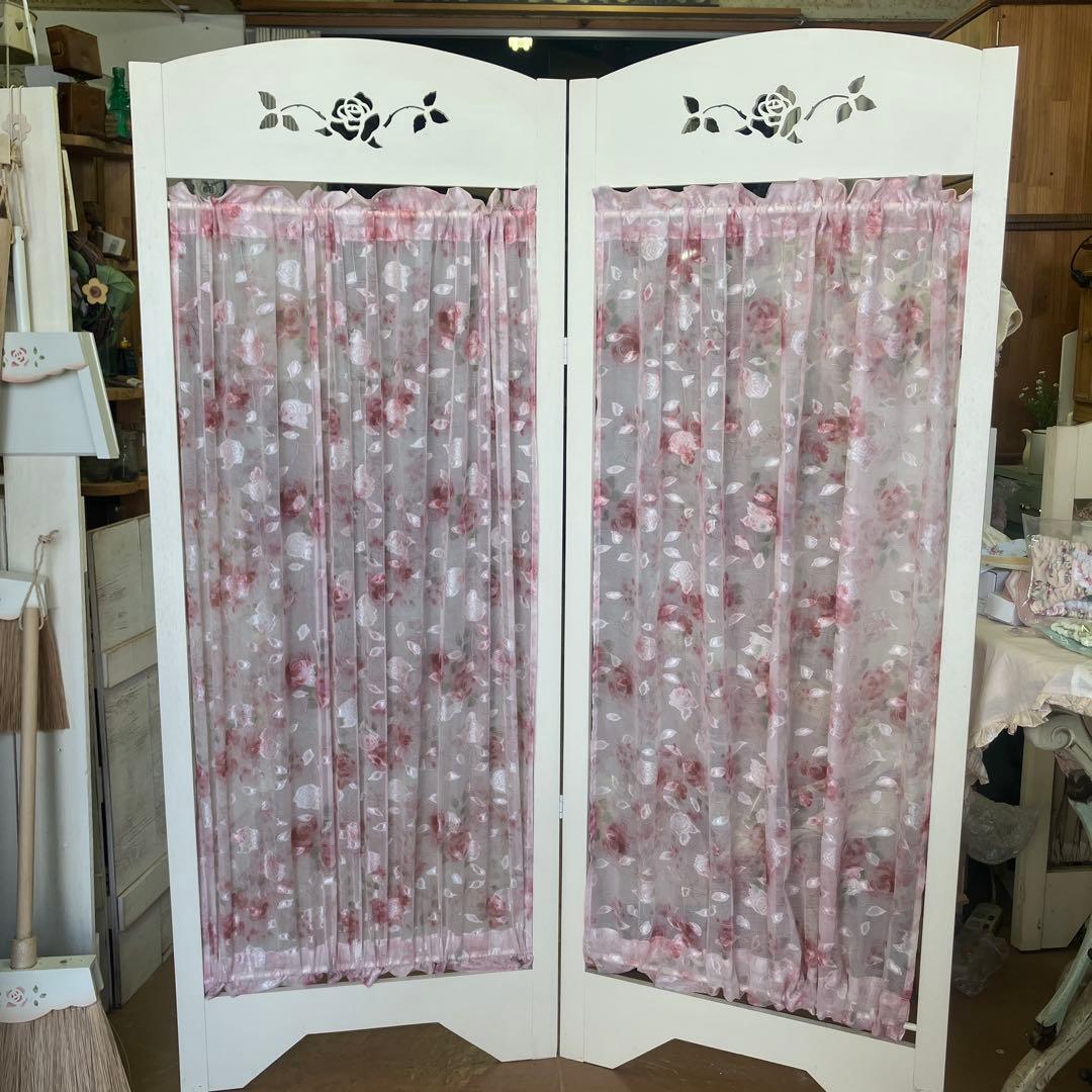 お買得　薔薇のカッティングのパーテーション2連 ライトアイボリー薔薇柄生地ピンク