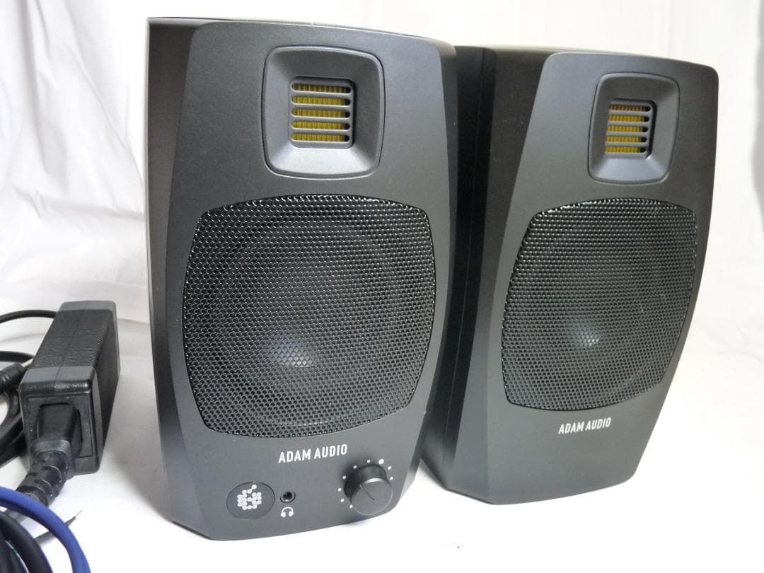 ADAM AUDIO D3V スタジオモニタースピーカー