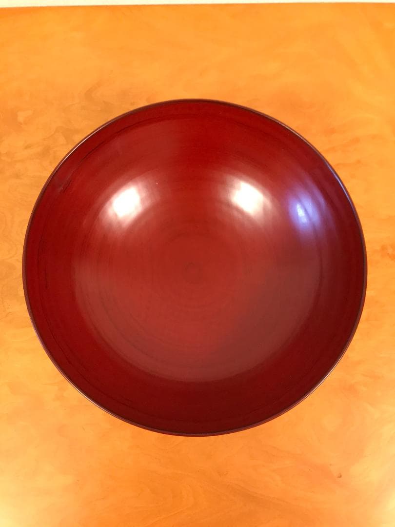 角偉三郎作　朱塗平口椀