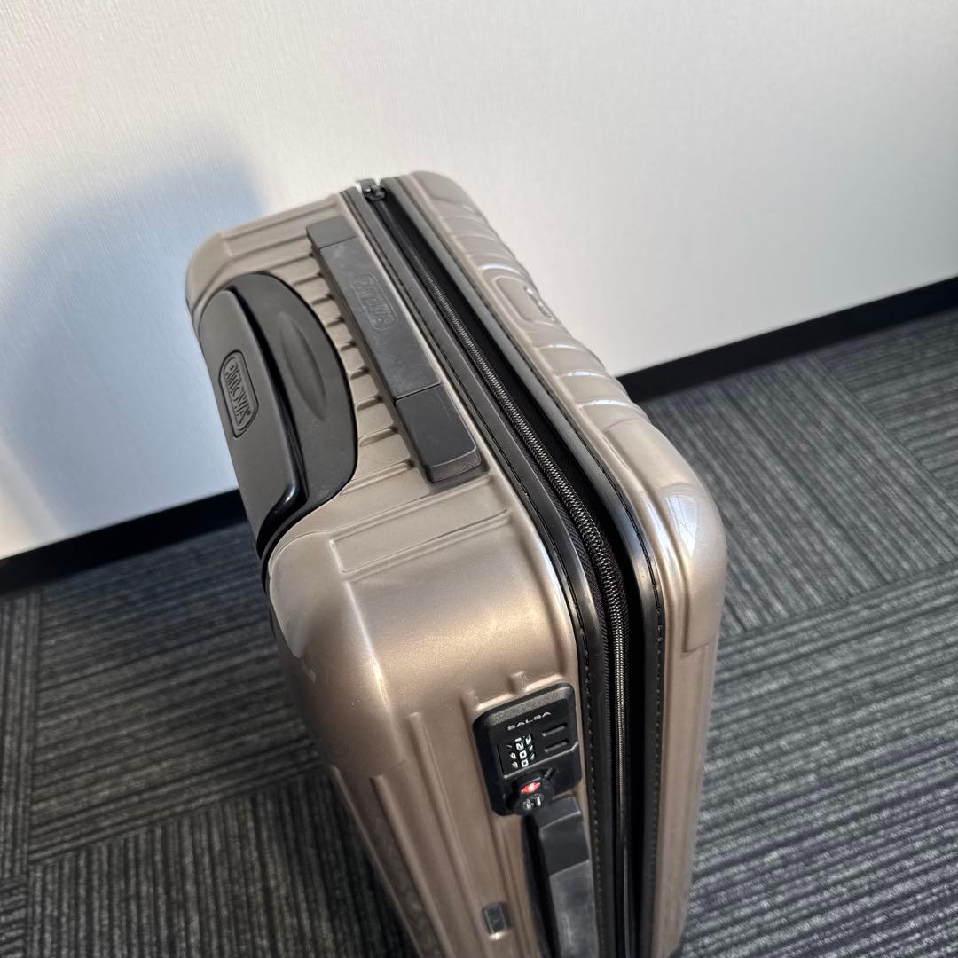 リモワ　スーツケース　32リットル