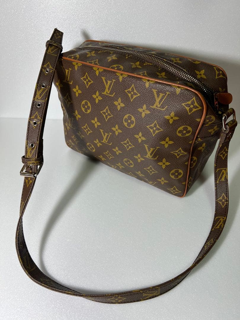 ルイヴィトン　LOUISVUITTON バッグ　ショルダーバッグ