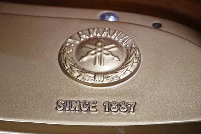 グランドピアノ【ヤマハ C5B】販売　新春セール♪