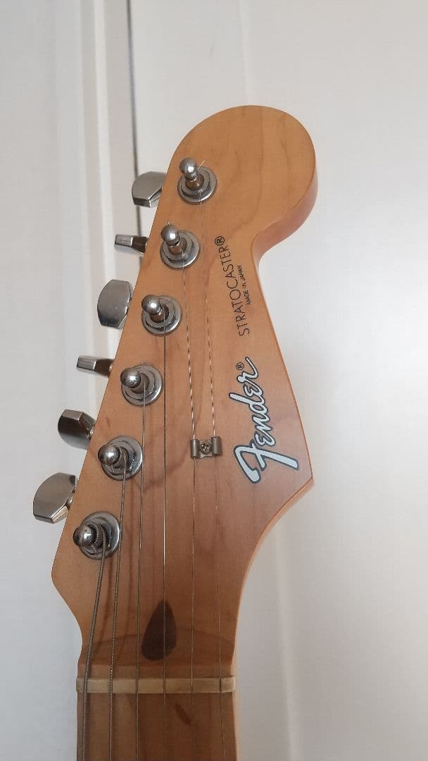 Fender　Japan　Oシリアルストラトキャスター