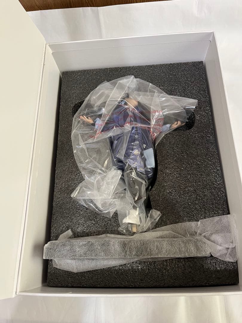 BTS JIN デラックス スタチュー ホットトイズ ジン フィギュア