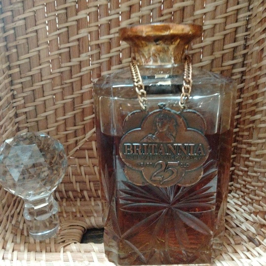 BRITANNIA 25年 スコッチウイスキー希少バカラキャップ未開封