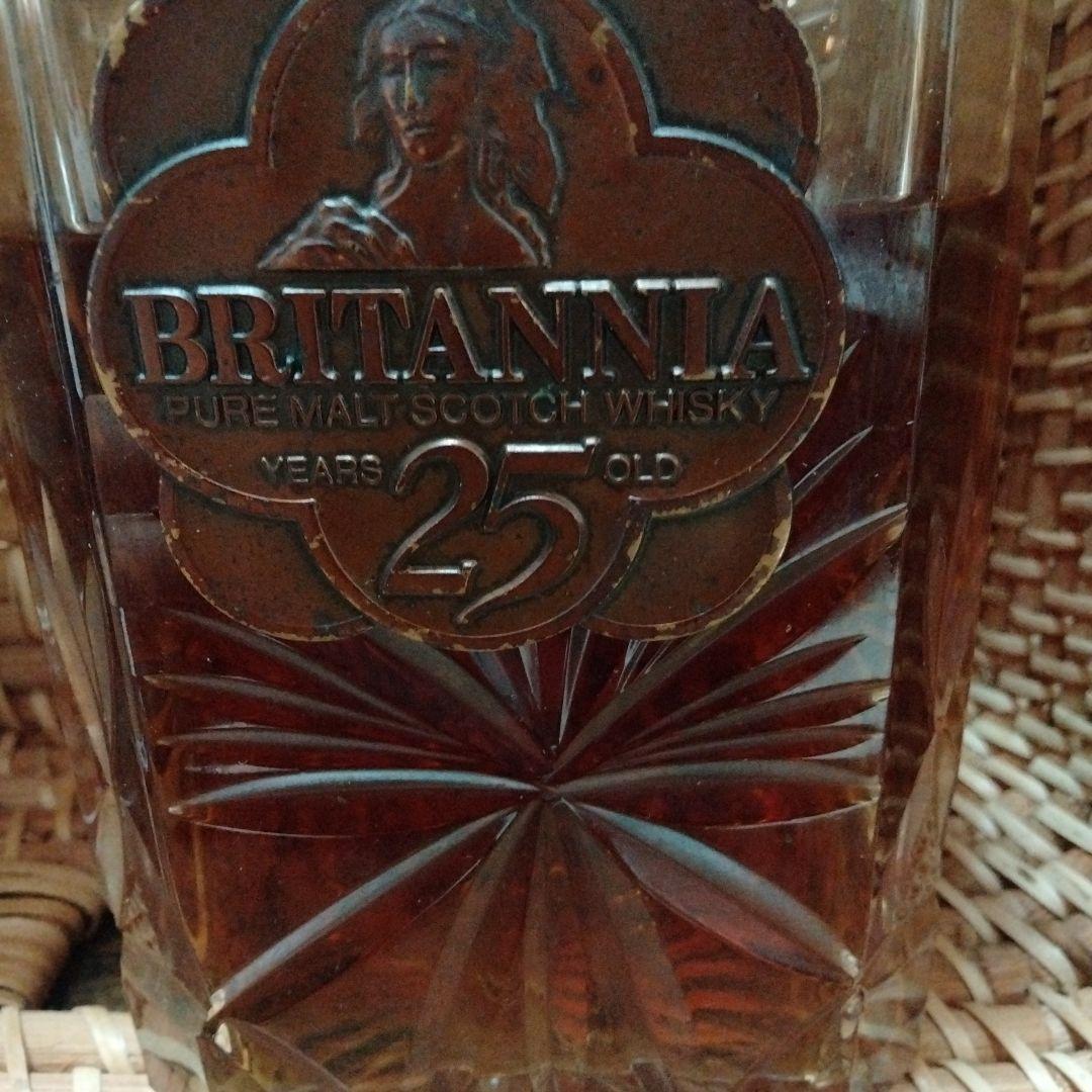 BRITANNIA 25年 スコッチウイスキー希少バカラキャップ未開封